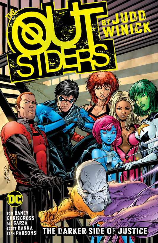 Outsiders By Judd Winick TPB Book 01
