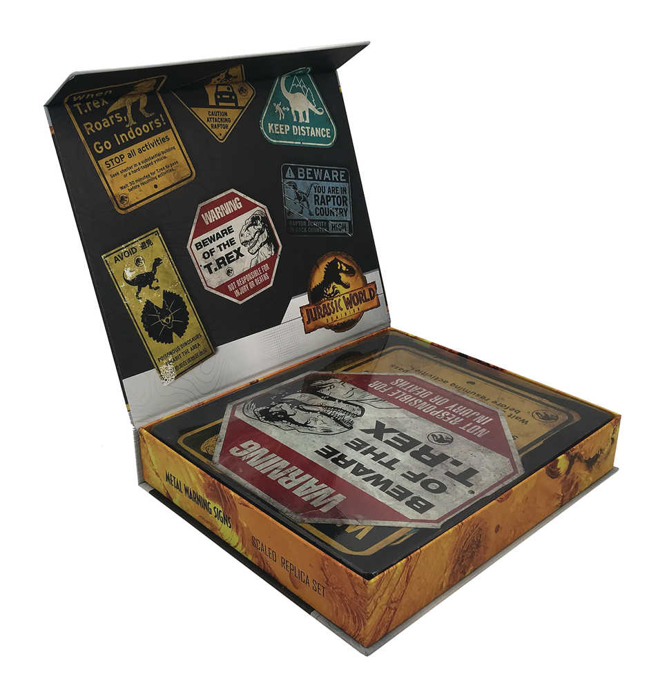 Jurassic World Metal Warning Signs Scaled Prop Replica Set (