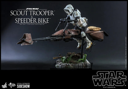Hot Toys: Star Wars Return Of the Jedi 1:6 Scale Figure - Scout Trooper & Speeder Bike