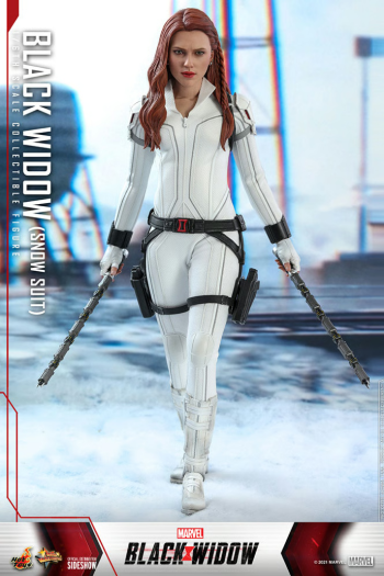 Hot Toys: Black Widow 1:6 Scale Figure - Black Widow Snow Suit