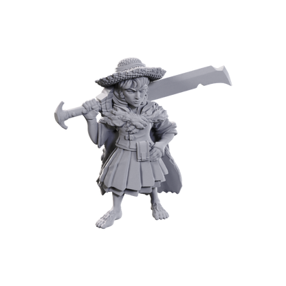 Pathfinder Battles Miniatures: Wave 23 - Female Halfling Magus Low-Level